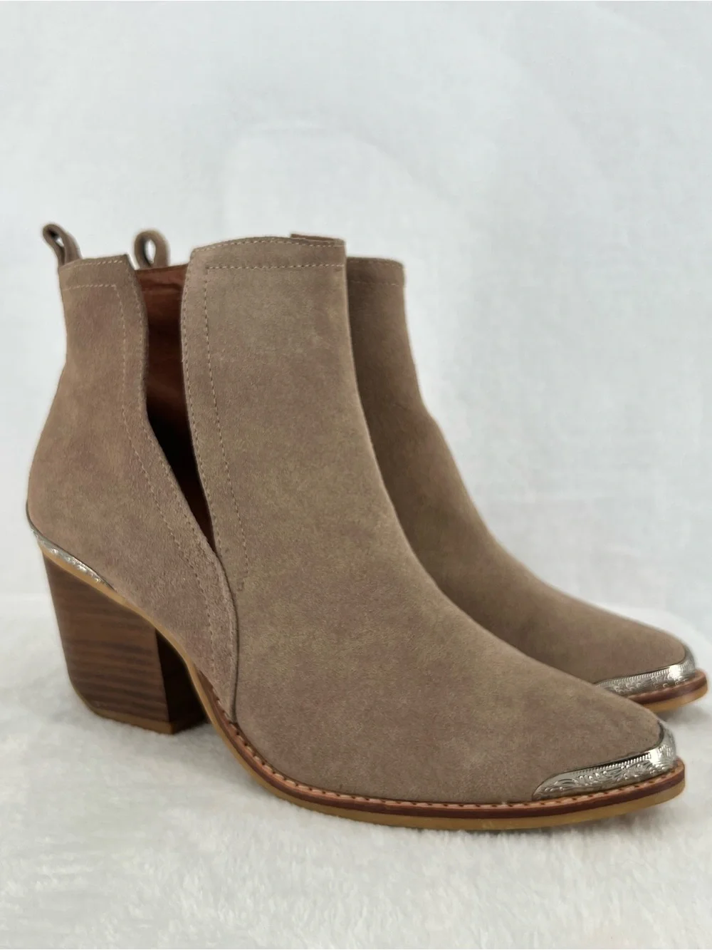 Catherine Malandrino Suede Ankle Booties Western Coastal Cowgirl Silver Tip 8.5